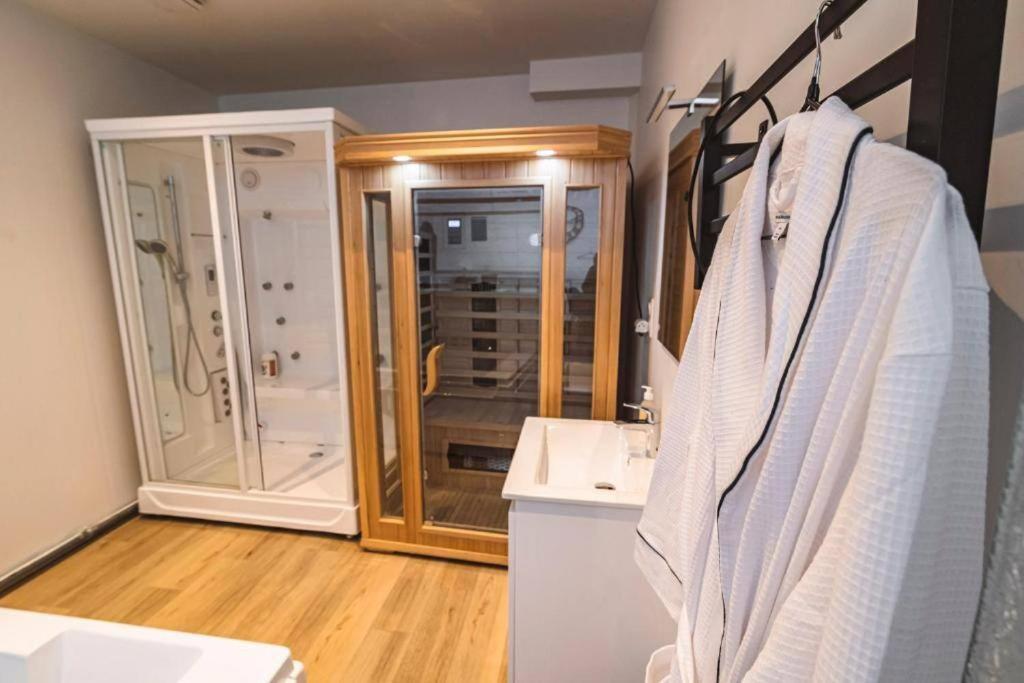 Steam, Baignoire Balneo Et Clim Appartement Reims Buitenkant foto