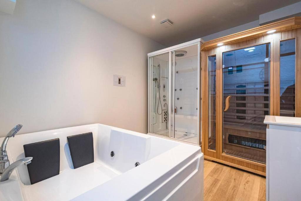 Steam, Baignoire Balneo Et Clim Appartement Reims Buitenkant foto